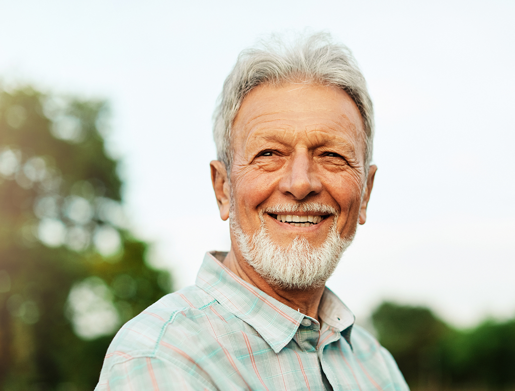 Benefits of All-on-4 dental implants, including fixed teeth, improved chewing, jawbone preservation, and a natural-looking smile